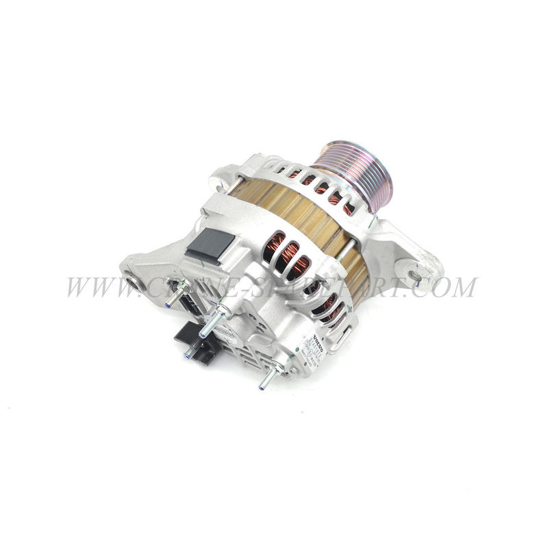 21401675 Części silnika dźwigu Alternator z wbudowanym regulatorem napięcia